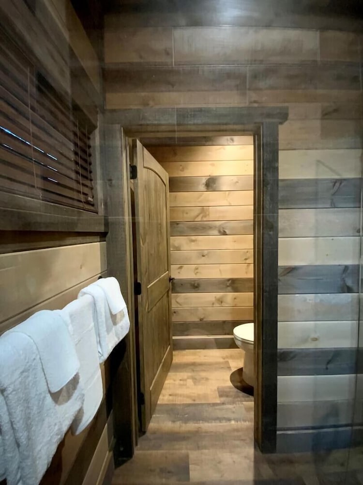 Coal Camp Lodge