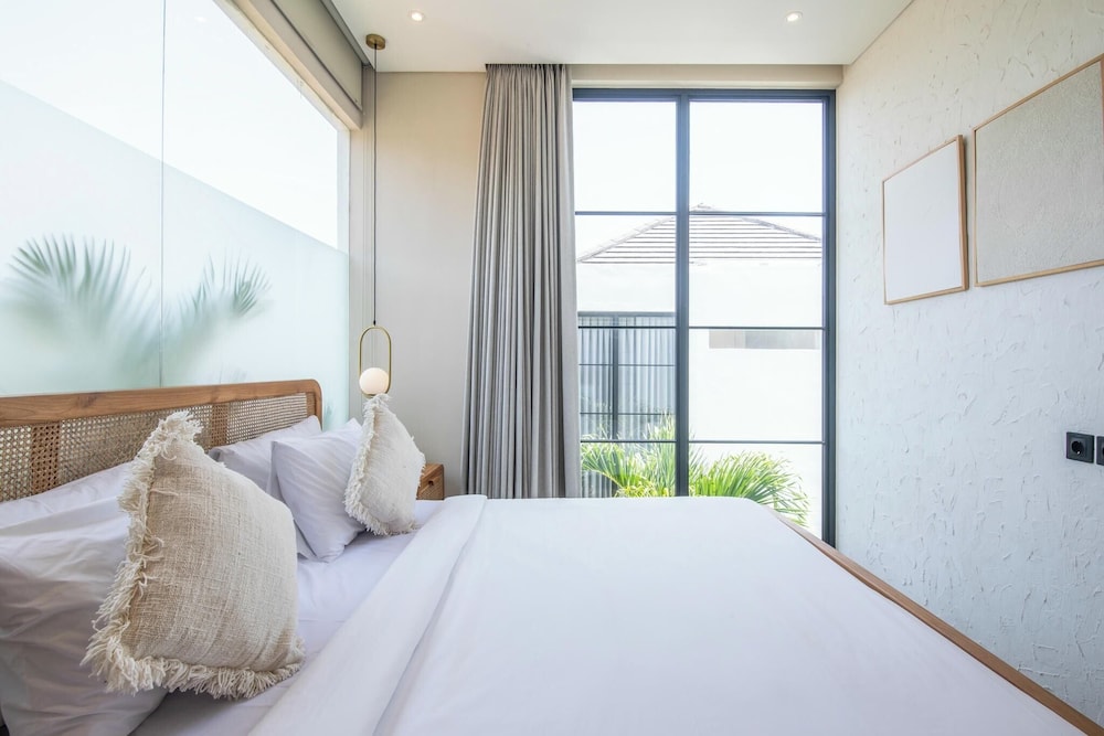 Modern 2BR Villas 5-min Walk to Canggu Beach