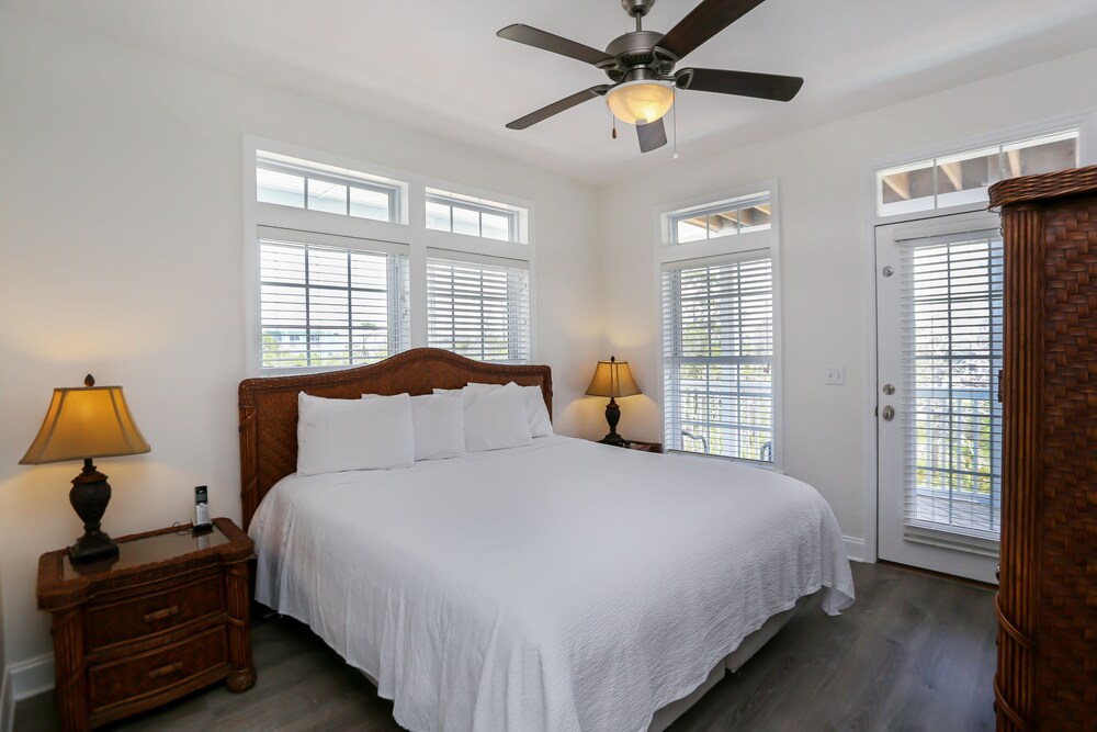 Cape Oasis view 2