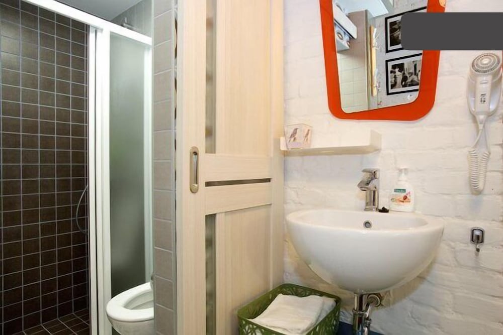 Mogol Apartments