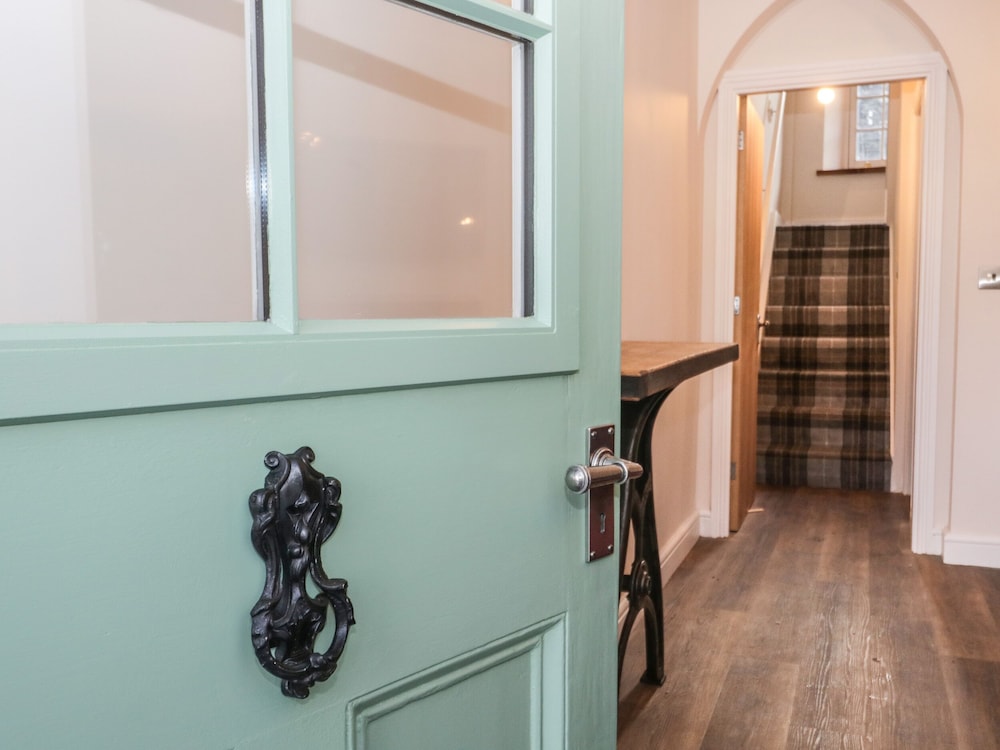 Oak Cottage