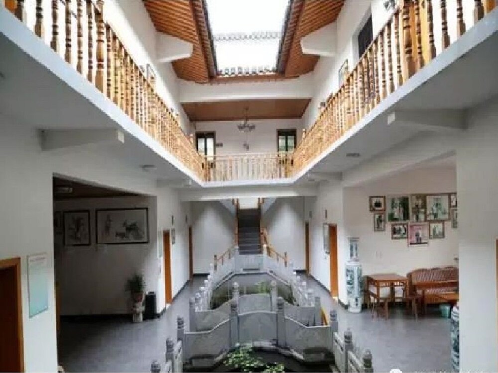 Liuxi Mountain Villa - Property Image 9