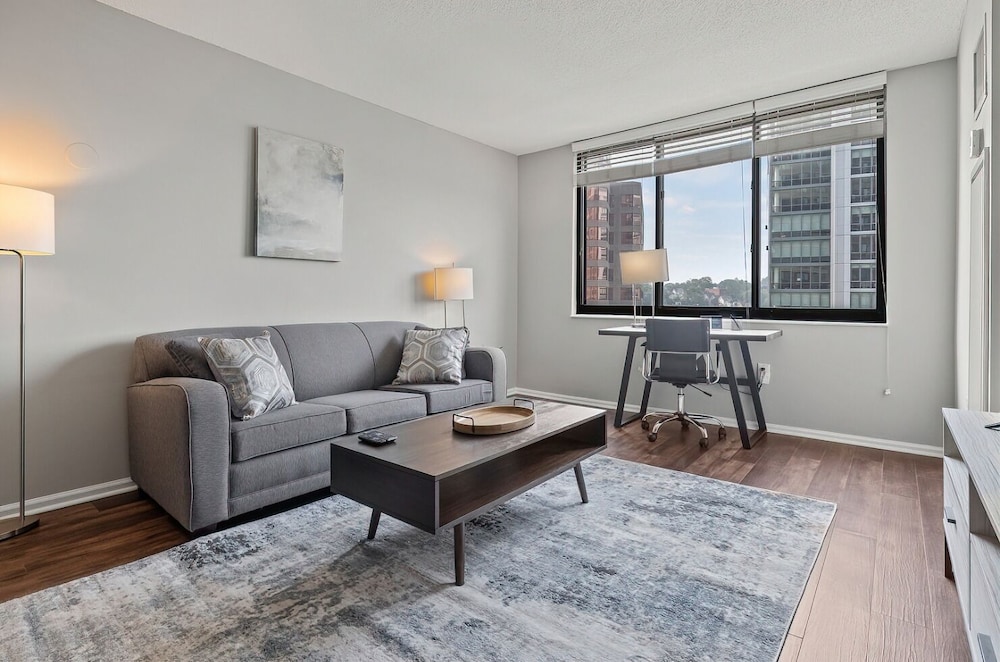 15 Bank Street - BSC-207L