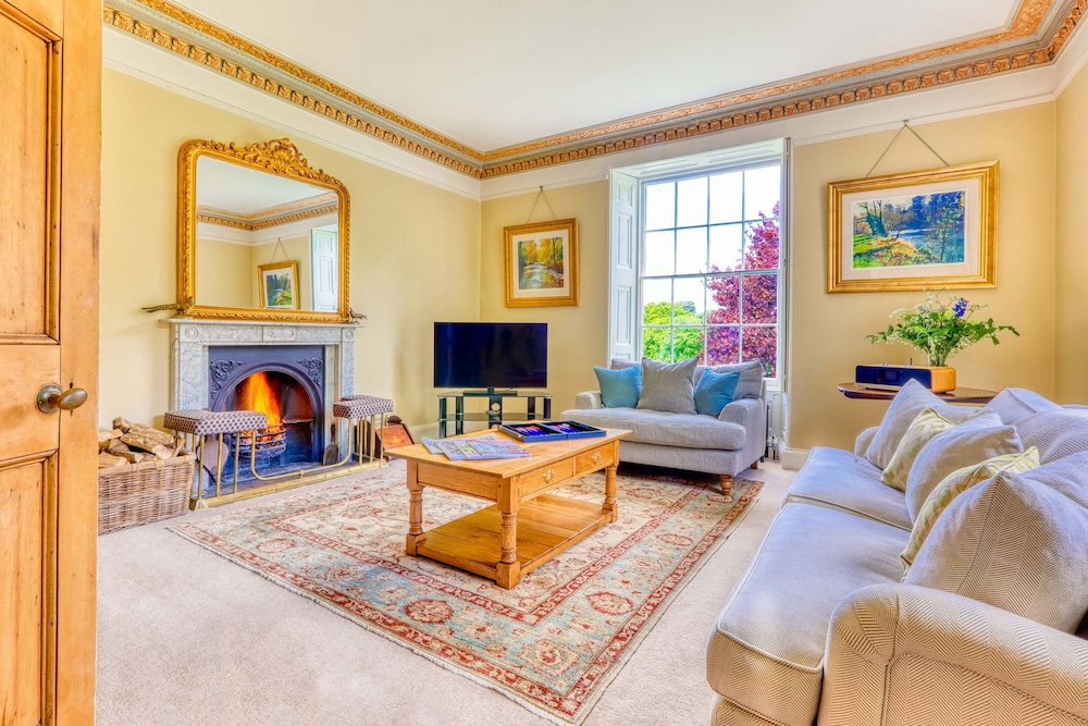 Gitcombe House