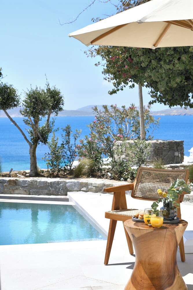 Etere Luxury Suites