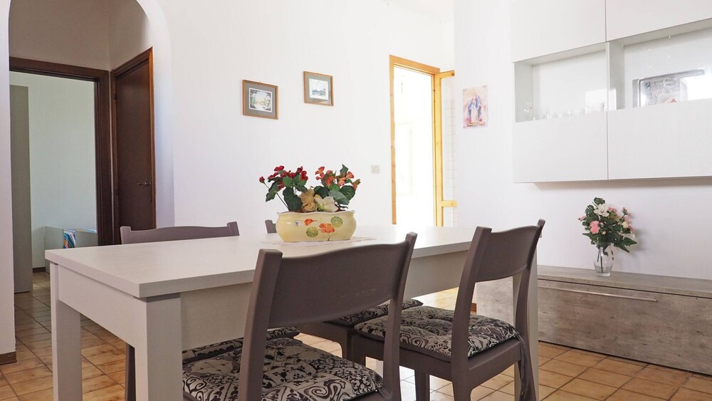 Mimosa - House 5 Places 2 Bedrooms on the Beach