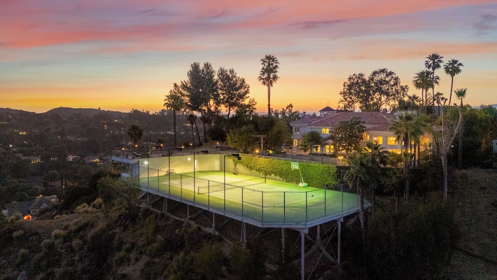 Villa Clarinda - Architect-designed Dream Estate With Theater & Outdoor Oasis
