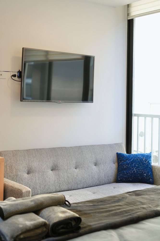 ADN Apartments and Studios