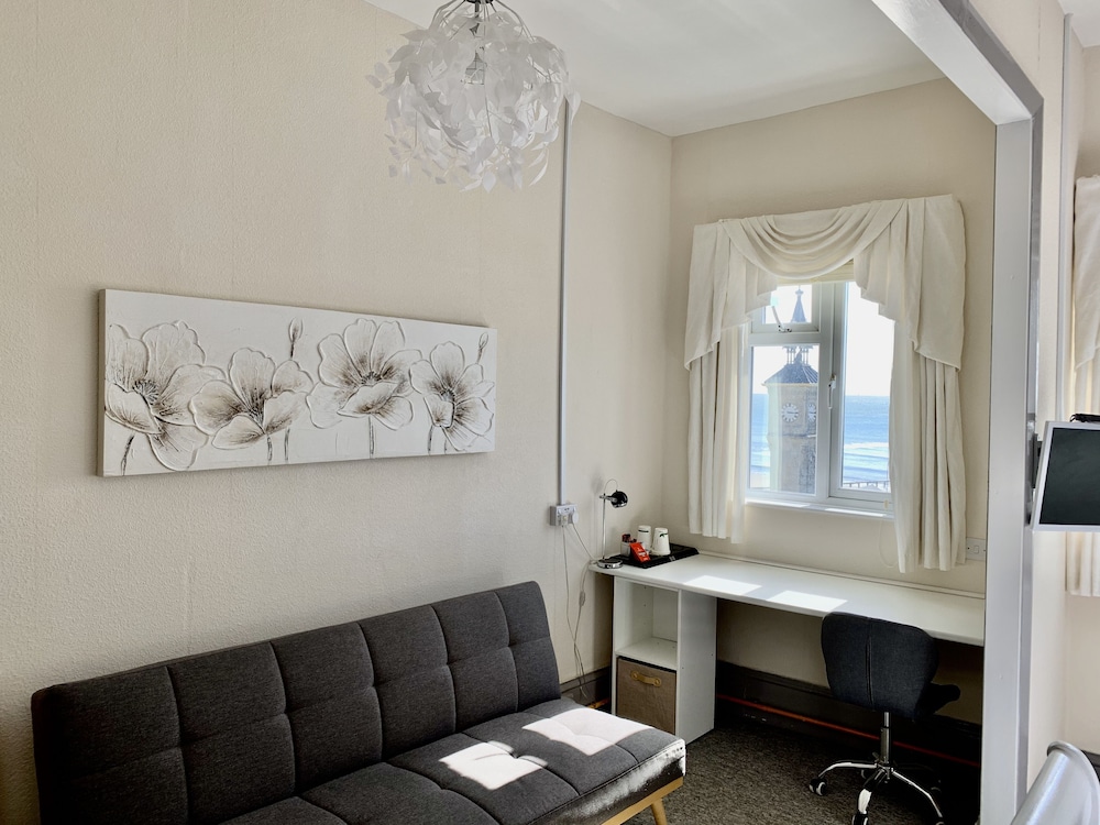 Shanklin Vacations - The Waterfront Inn - Property Image 1
