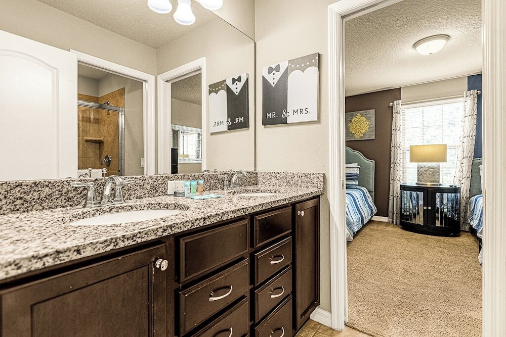 9BR Luxury Vacation Villa near Disney
