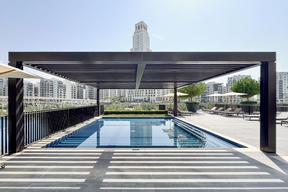 PVH - 1BR Sea View - Palace Residence