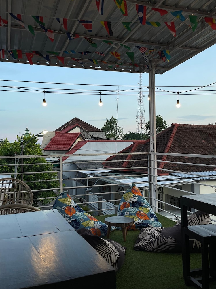 ROOM Ijen Hostel