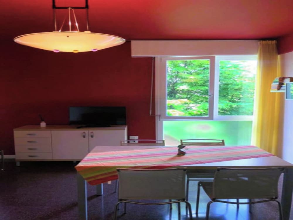 Spacious Flat With Large Terrace-beahost