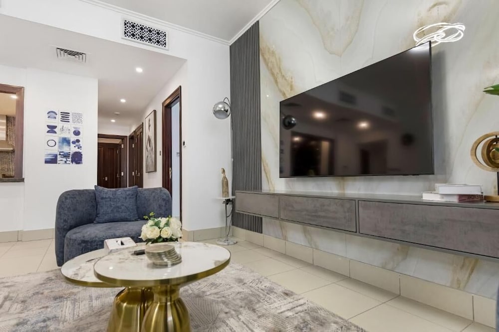Durrani Homes Zafran Luxe Stay Iconic Burj View