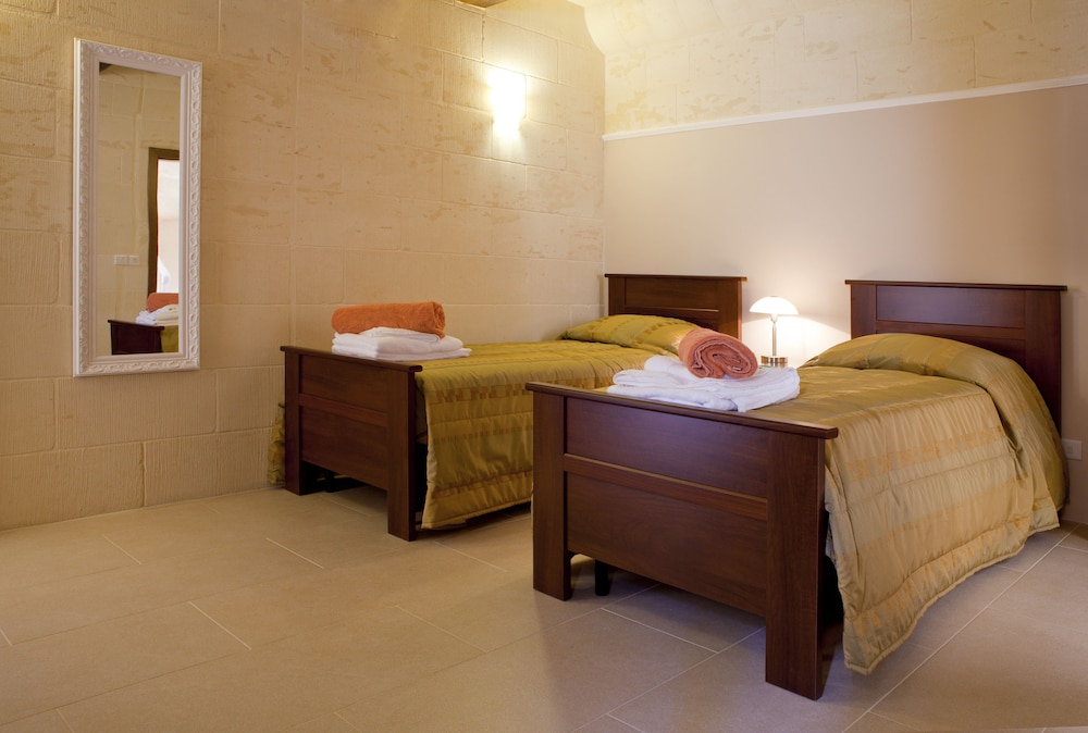 Girgentina view 3