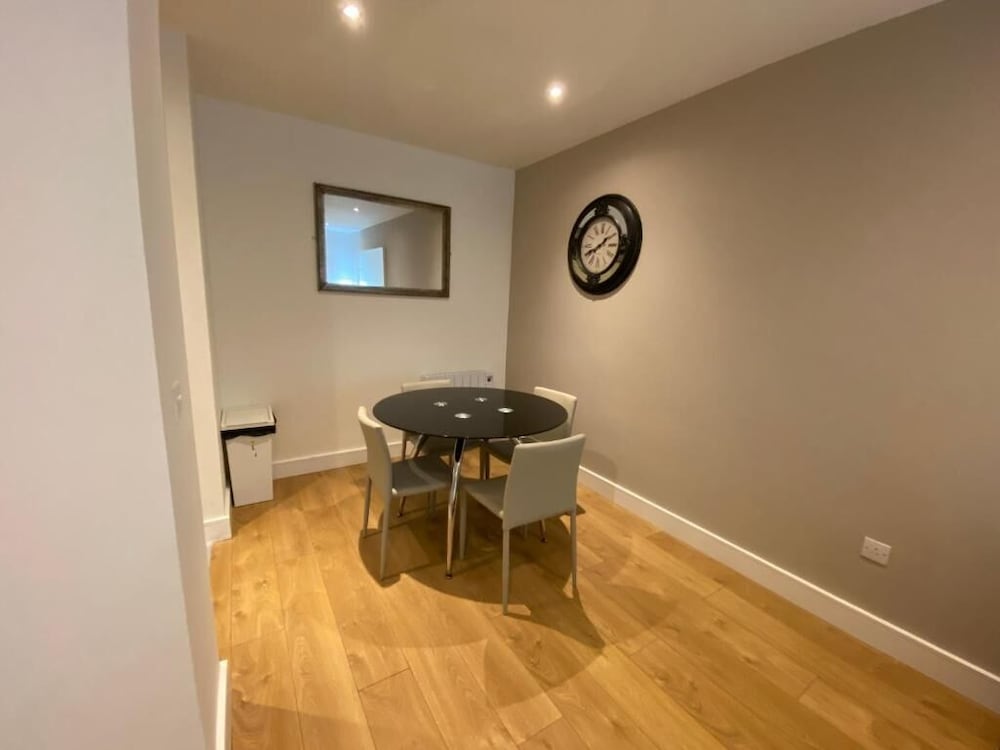 Parnell Corner Apartments