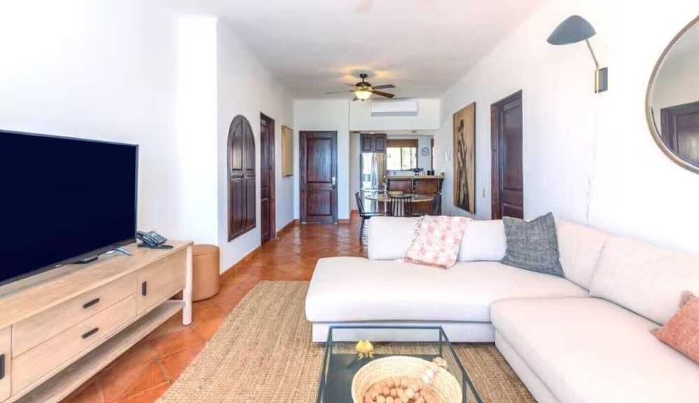 2BD Beach Front Luxury in Cabo