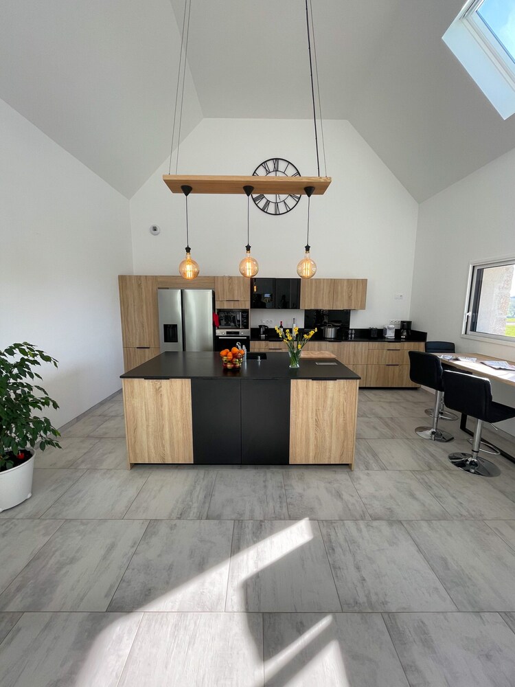 House in Ploudalmezeau With Heated Pool & Beaches