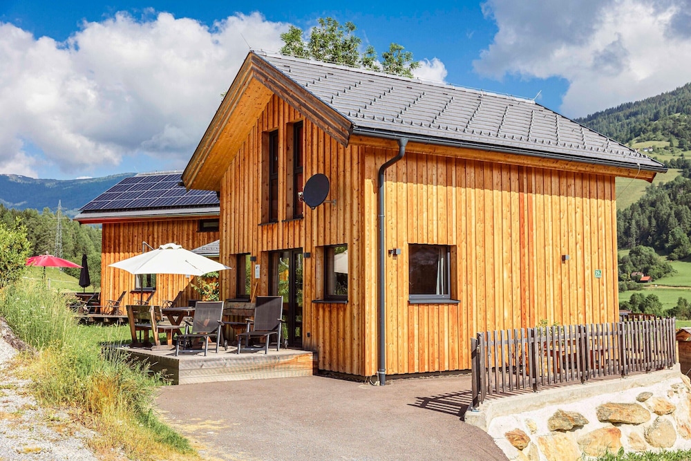 Cosy Chalet With Sauna