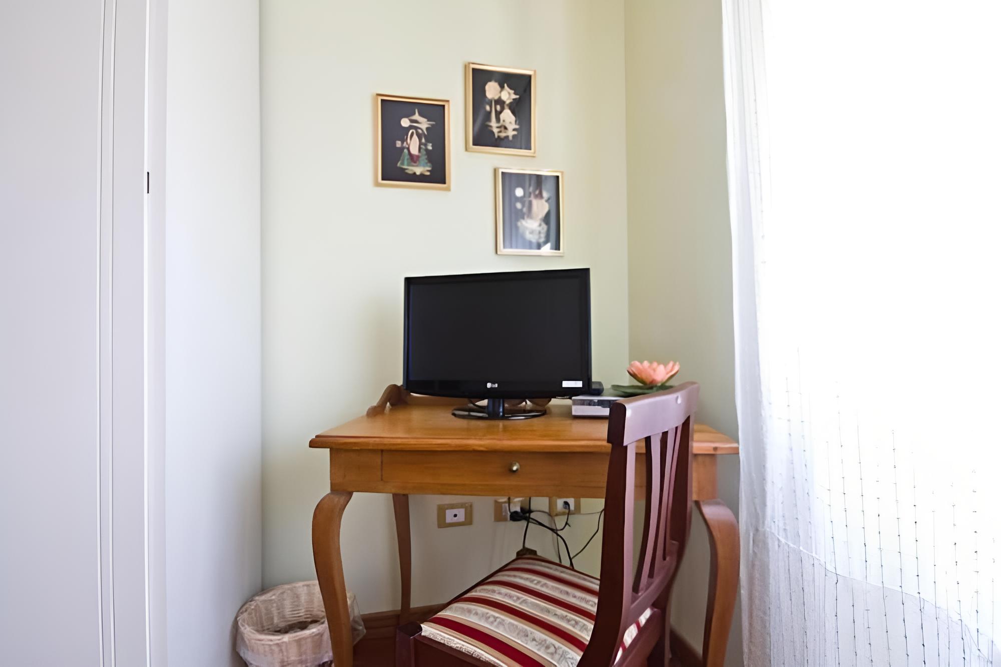 B&B Davila 25