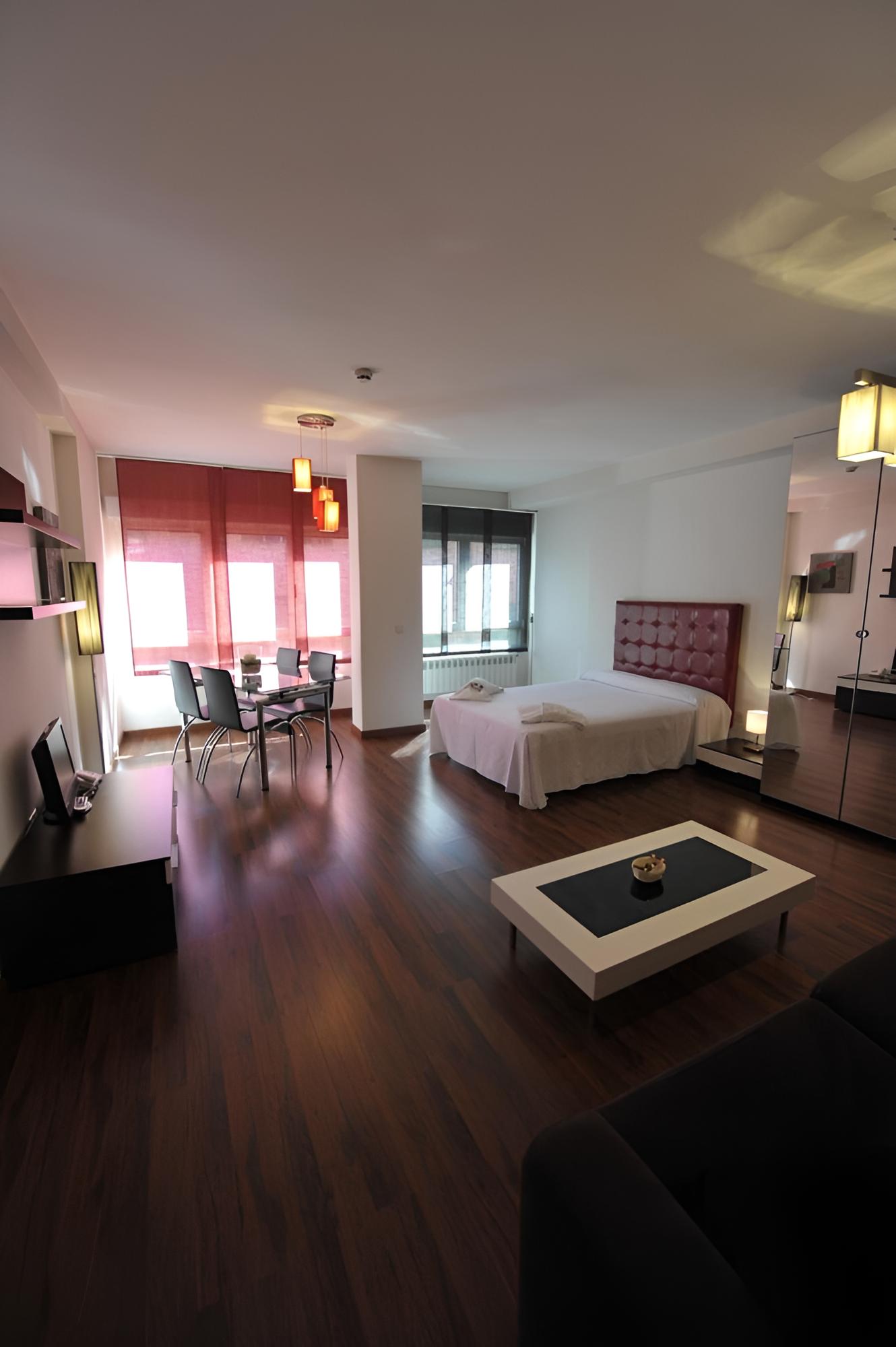 Apartamentos Turísticos Veladiez