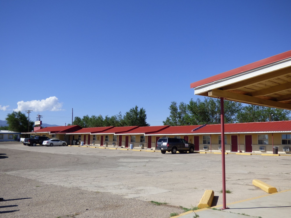 Carrizozo Inn