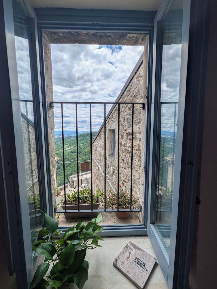 Casa Avella Mountain Retreat