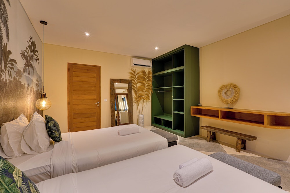 Stylish Canggu Apartment near Berawa Beach