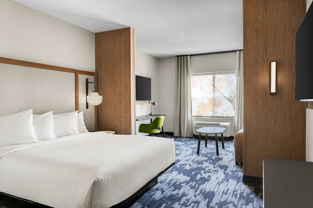 Cape Girardeau Vacations - Fairfield Inn  Suites by Marriott Cape Girardeau - Property Image 1