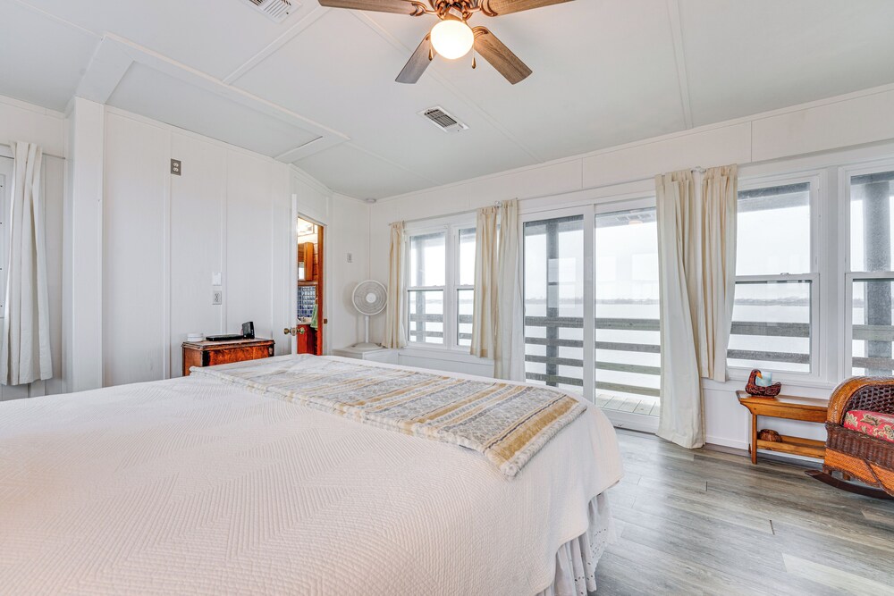 Gulf Coast Cottage w/ Beach Access: Fish & Paddle!