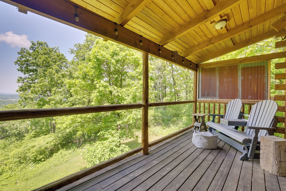 22 Mi to Whitetail Ridge Ski Area: Cozy Getaway