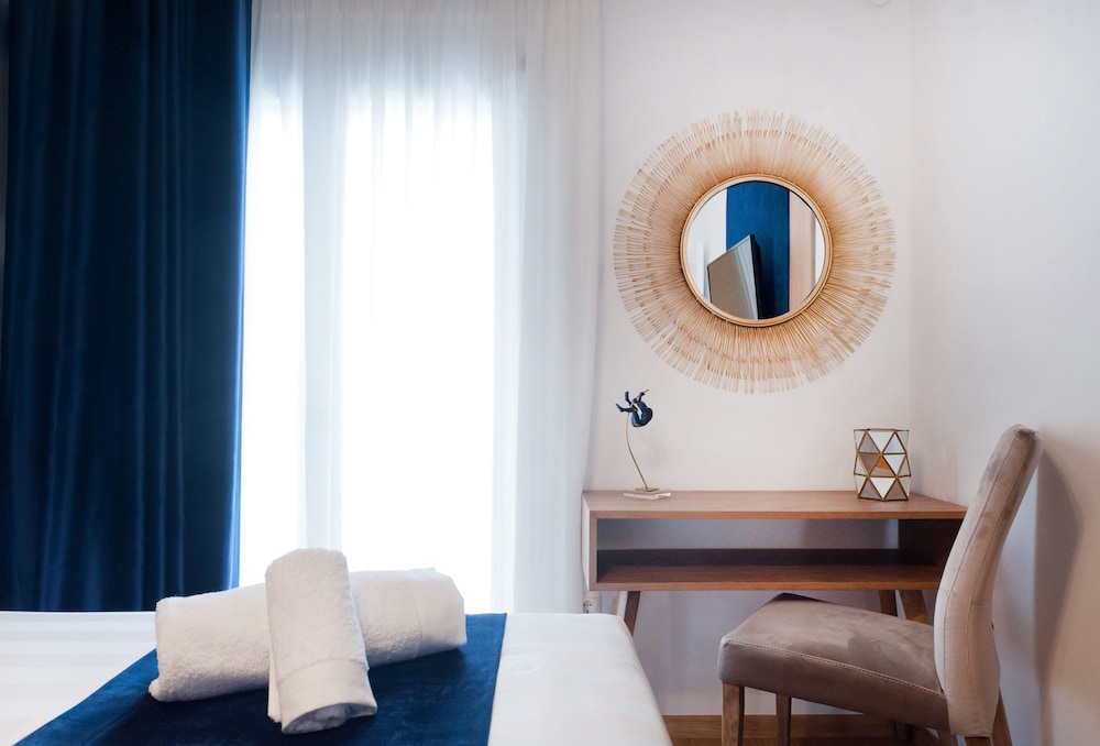 Acropolis View Deluxe Penthouse & Luxury Apartments