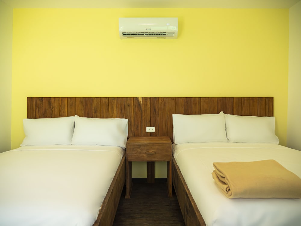 Colorbox Beds and Rooms view 5