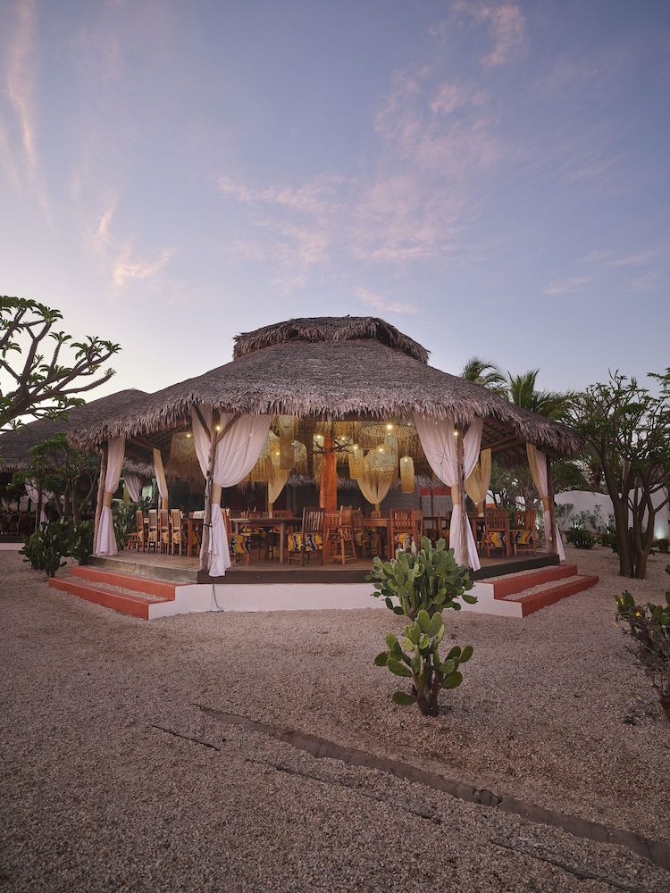 Antsanitia Resort