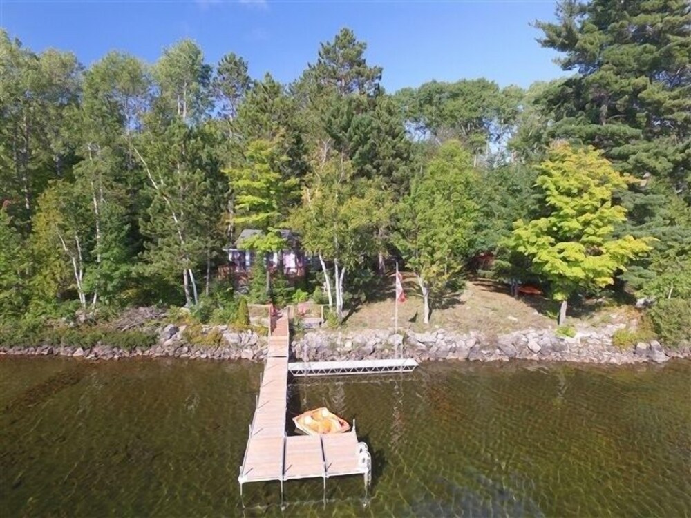416 Papineau Lake 2 Bedroom Cottage