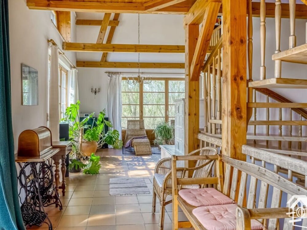 Peter Lassau Modern Retreat