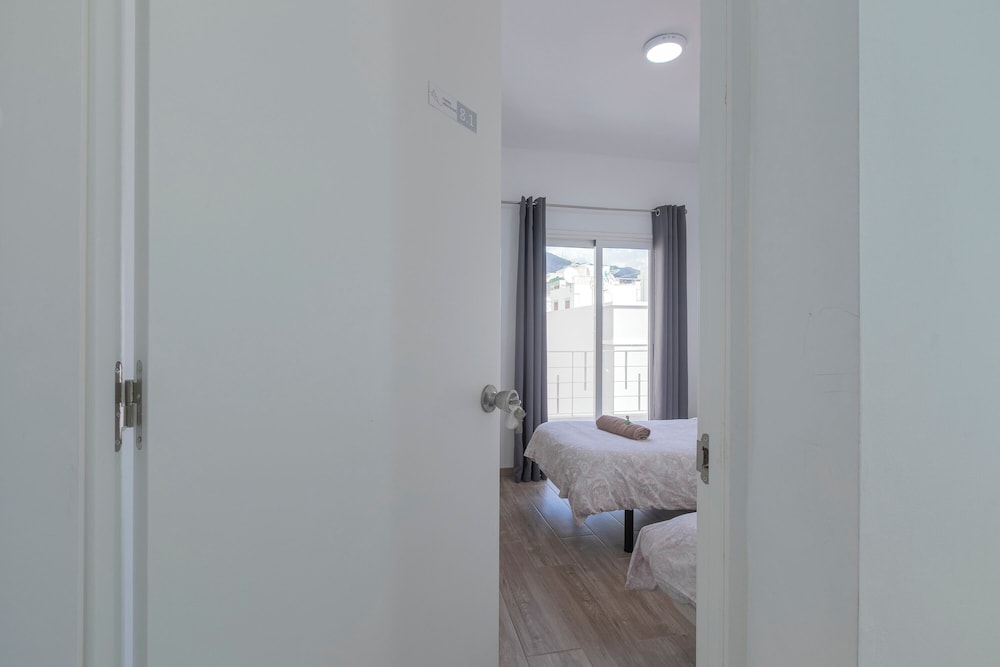 TENERIFE URBAN ROOMS
