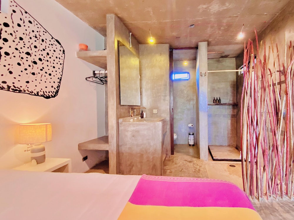 Perro Surfero Hotel Boutique - Todos Santos, BCS