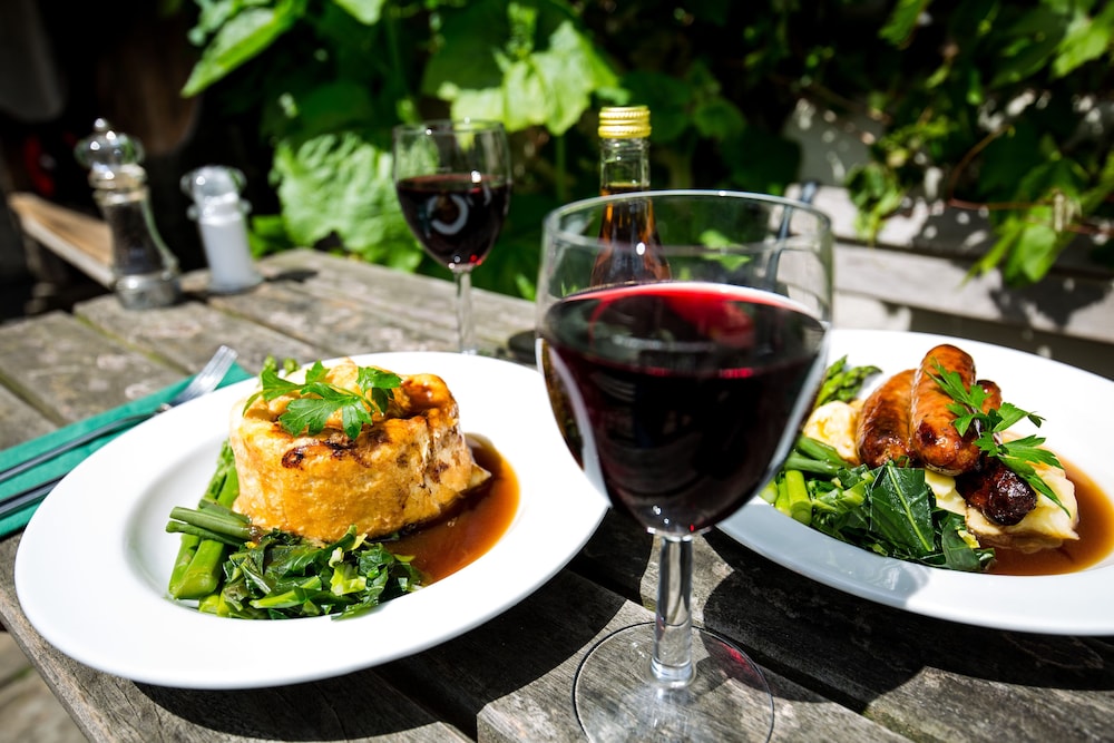 The Fleece Inn