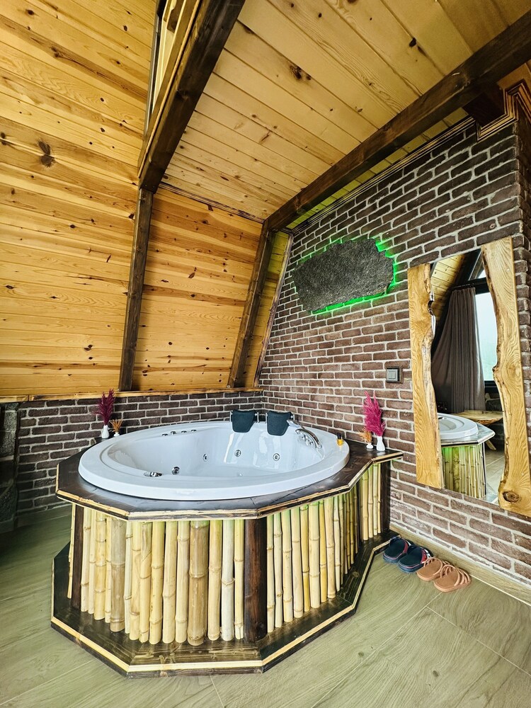 Della Suit Bungalov view 2