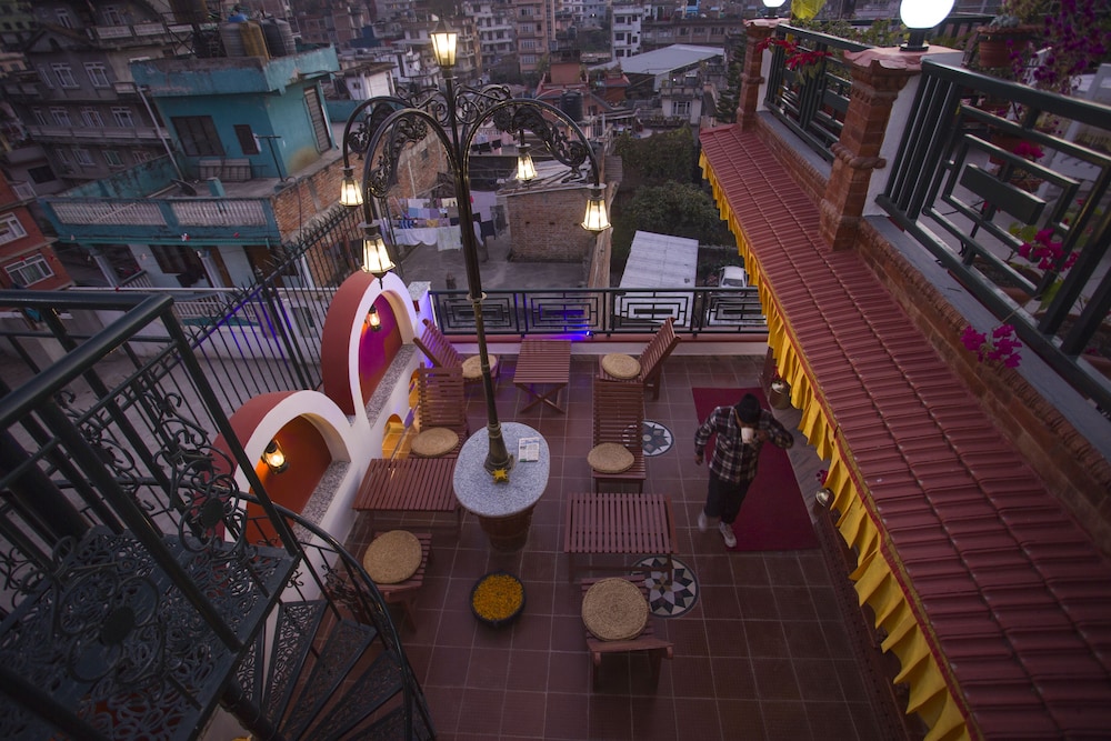BLUE MOUNTAIN HOME STAY