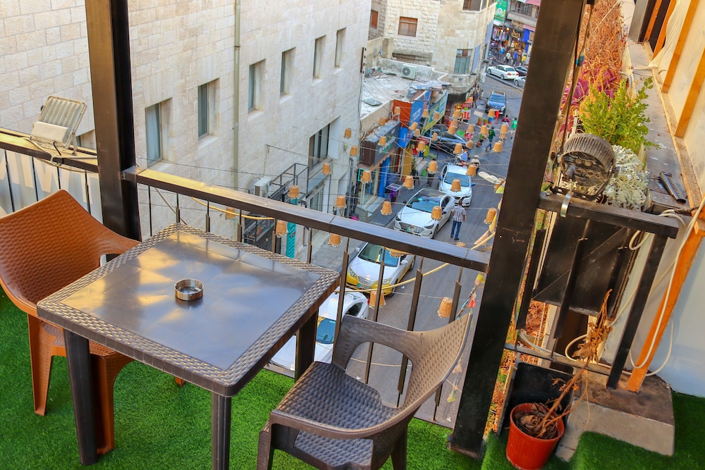 Twins Downtown Hotel view 4