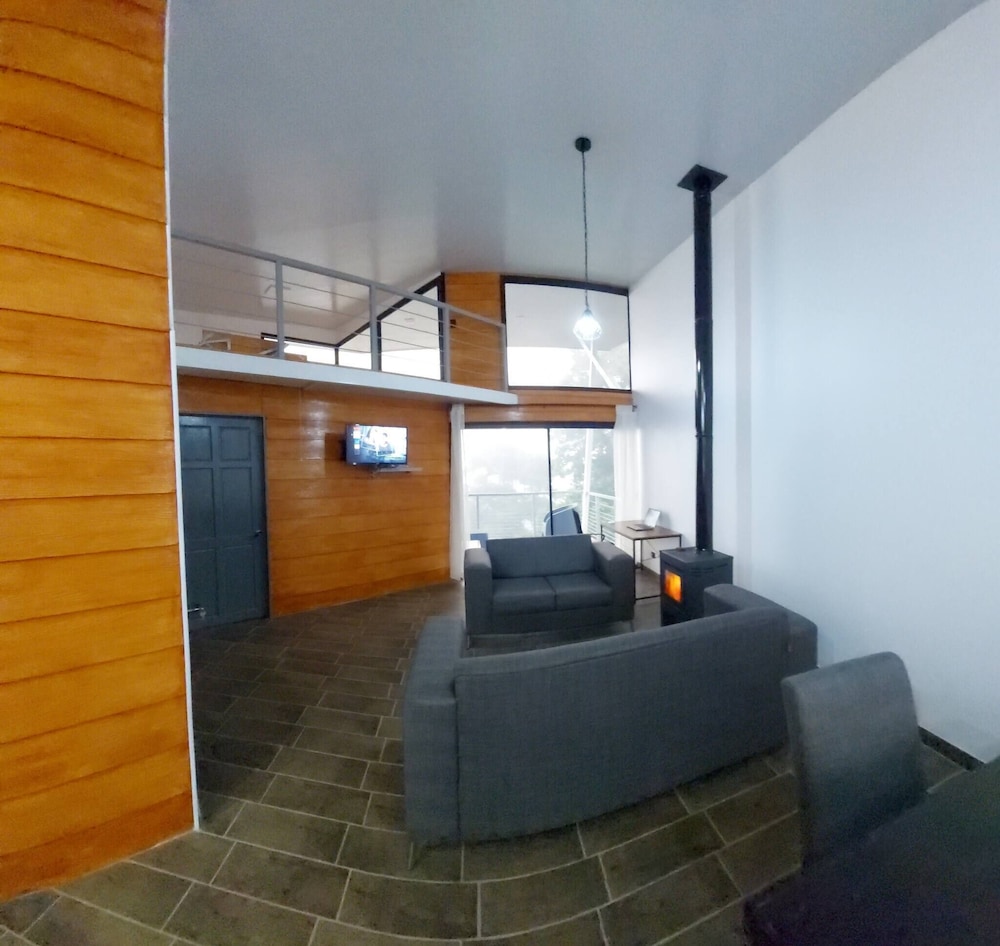 Arisa Mountain House