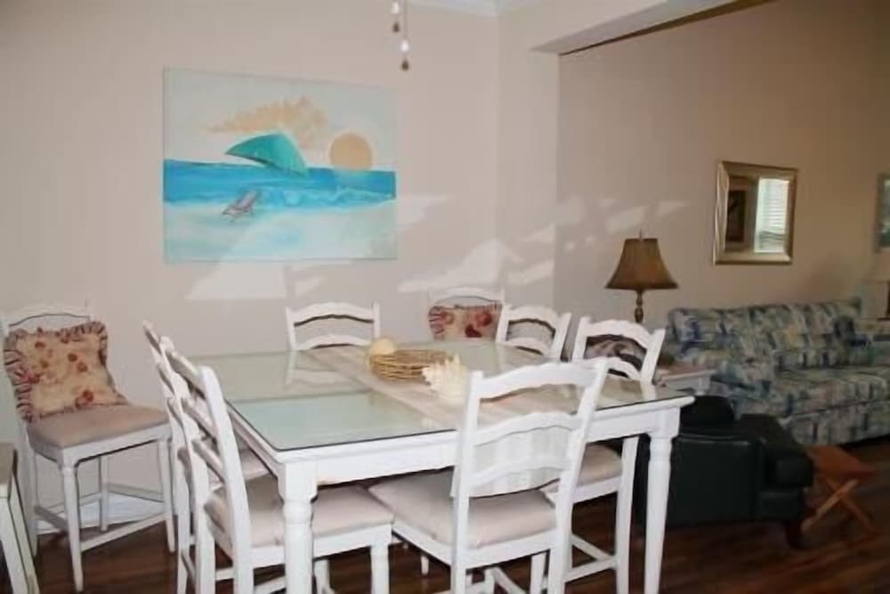 4604 Bay Village