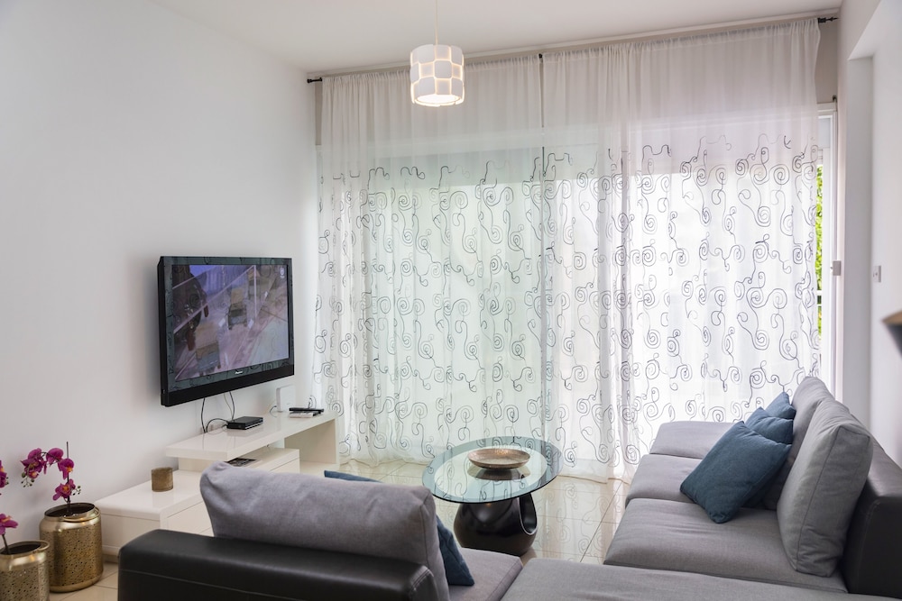 Limassol Vacations - Bay View Gardens Apartments with Pool - Property Image 48
