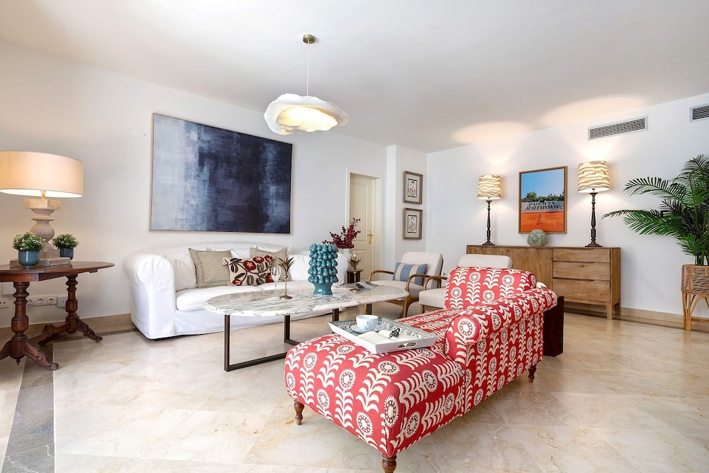 Bright&exclusive 3BD Apartment Estepona. El Presidente