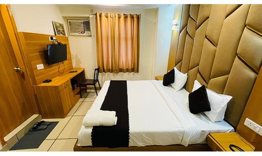 Hotel HSP Suites - Near IGI Airport - New Delhi