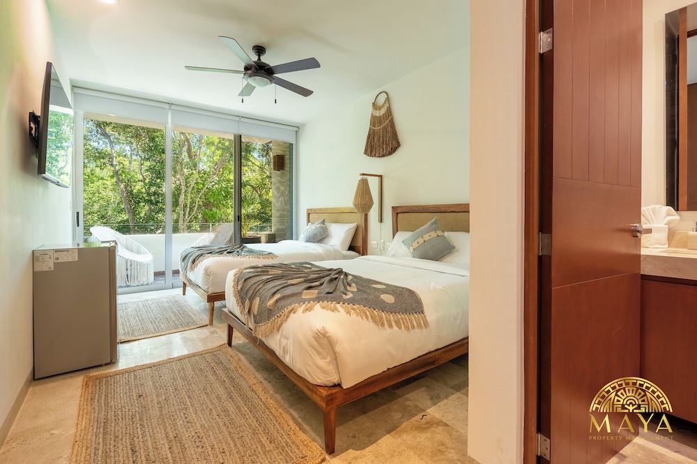NHOA 206A Lux 2BR Jungle View Aldea Zama