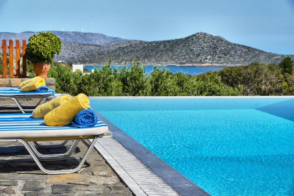 Villa Glan Y Mor in Agios Nikolaos