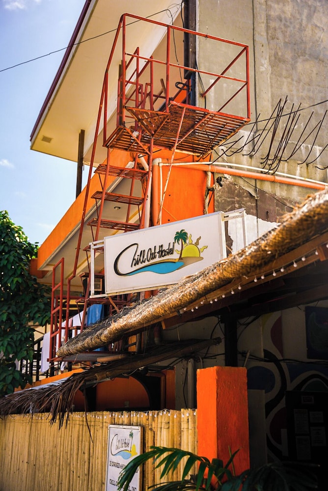CHILL OUT HOSTEL BORACAY